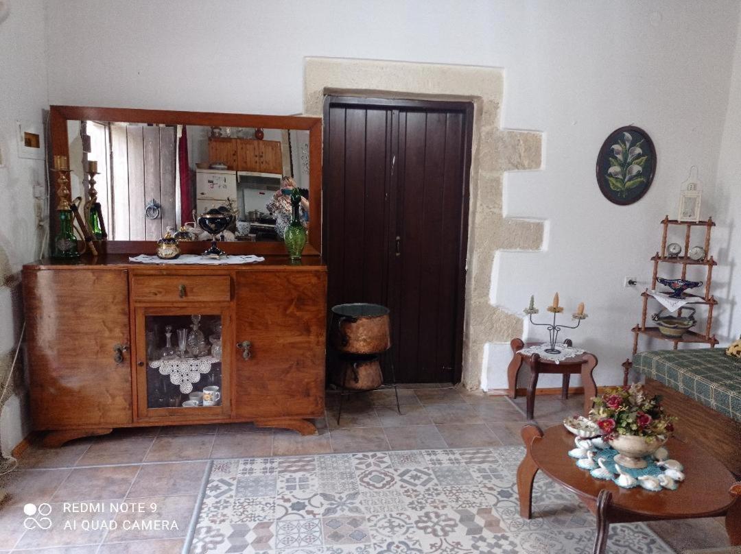 Traditional House Maria Azoyirás Zewnętrze zdjęcie