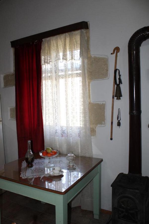 Traditional House Maria Azoyirás Zewnętrze zdjęcie